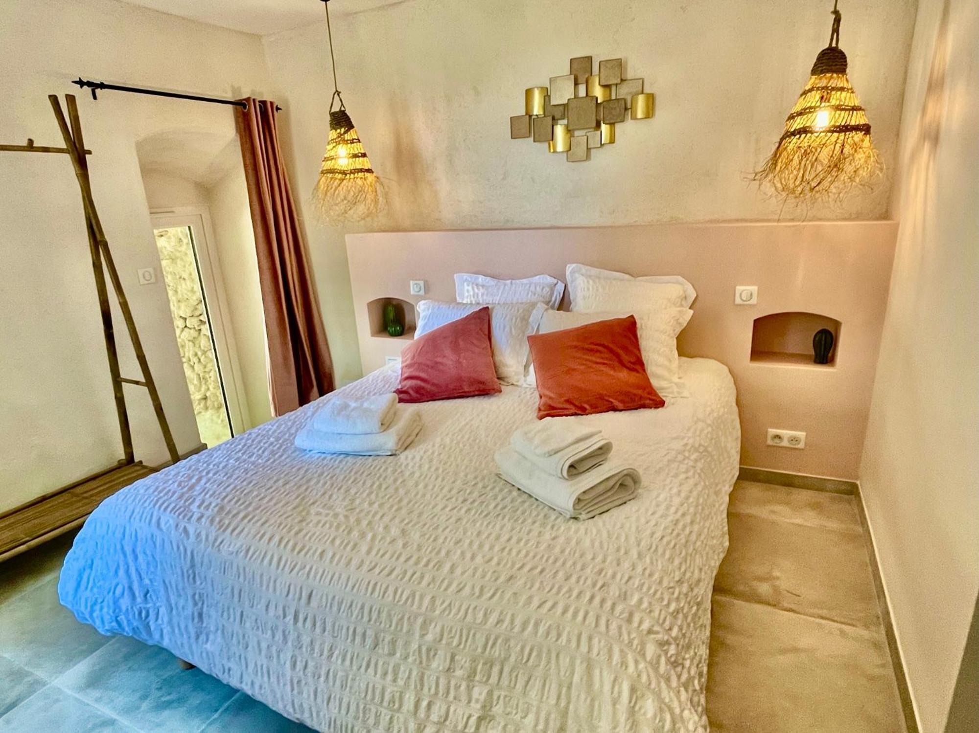 La Parenthese Du Var - Chambre D'Hotes Petits Dejeuners Inclus Et Terrasse Ombragee Saint-Antonin-du-Var Exterior foto